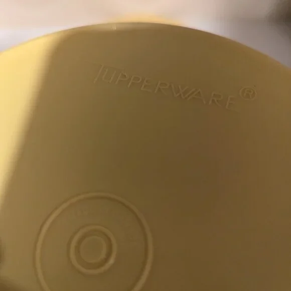 Tupperware Vintage Yellow Storage Container Set - Picture 2 of 4